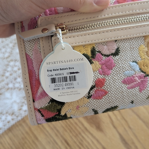 Spartina 449 Leather Wallet - Picture 5 of 5